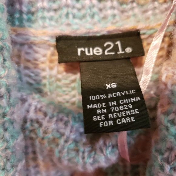 Rue21 soft and cozy cowl neck sweater NWOT - Picture 3 of 5